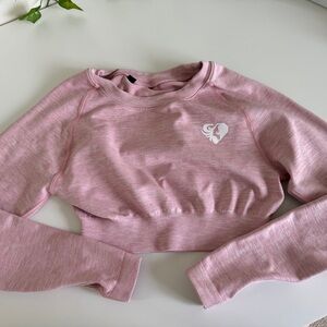 Women’s best size medium workout top